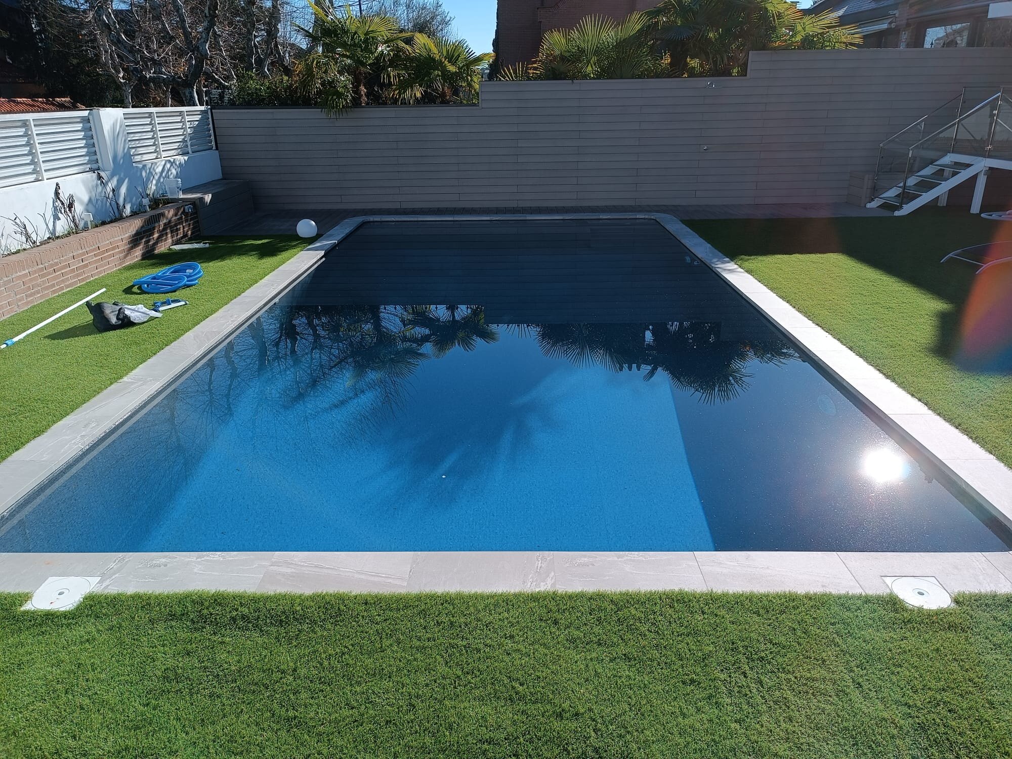 REHABILITACION DE PISCINA REVESTIDA EN TELA ARMADA ( DESPUES )
