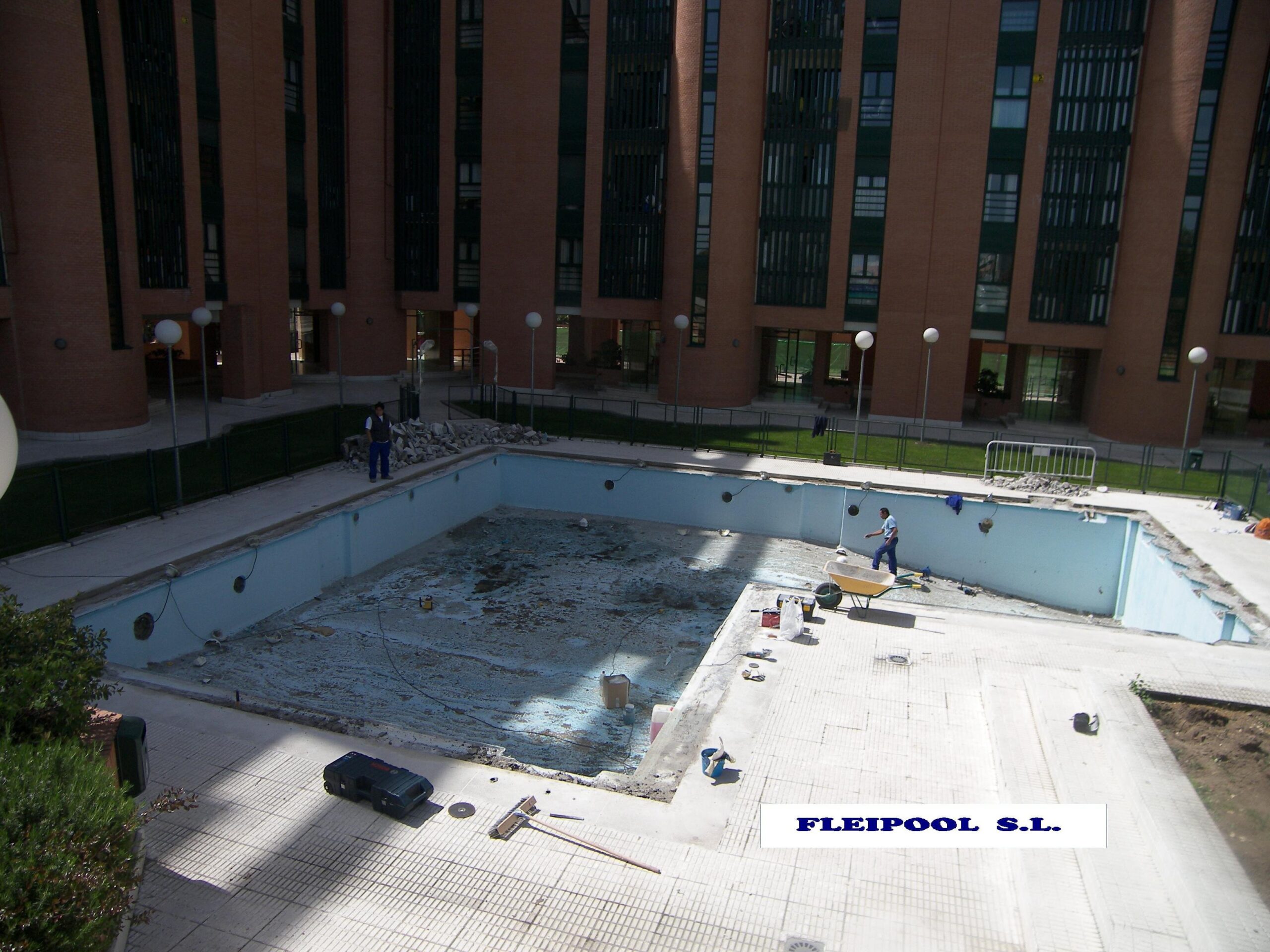 Rehabilitación de piscina comunitaria 1